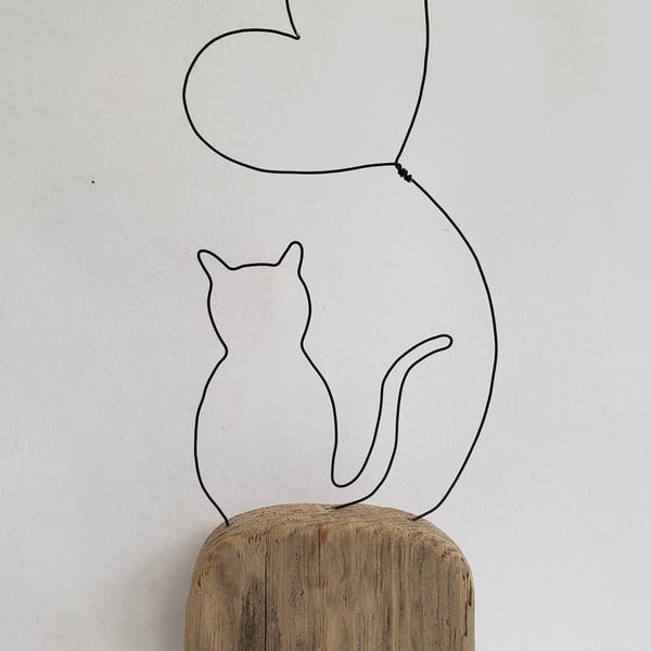 I love my cat driftwood and wire heart art