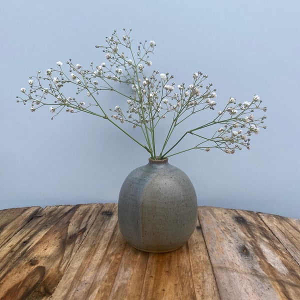 Stoneware stem vase