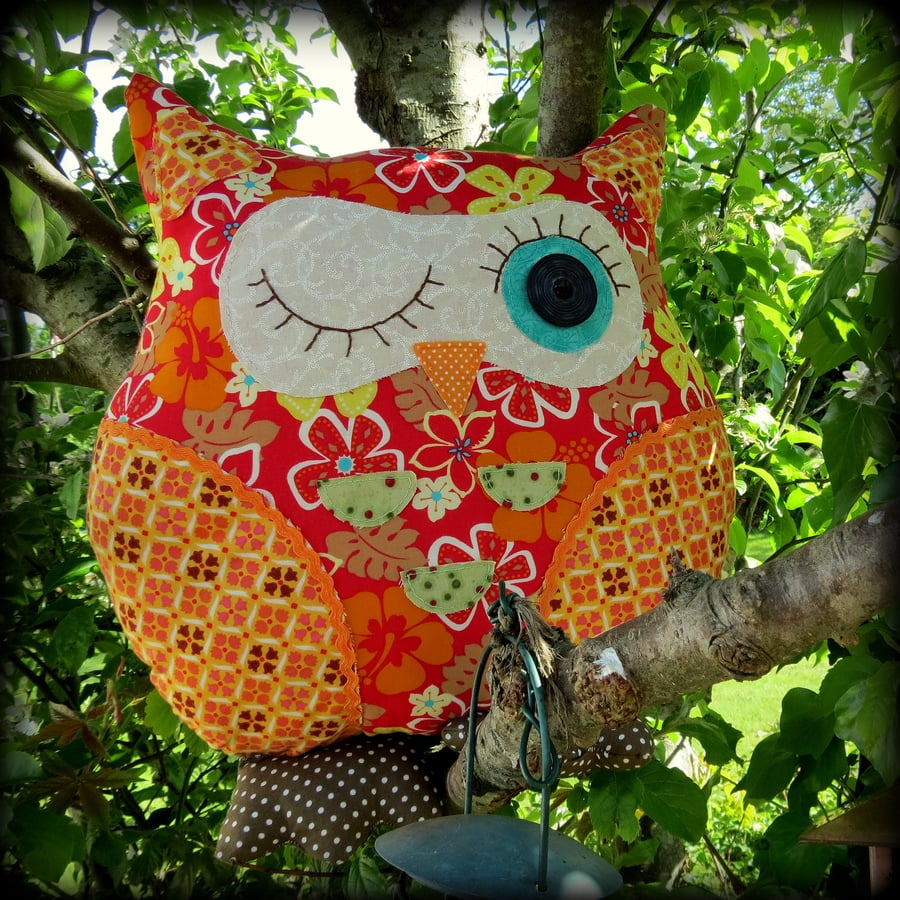 SALE!!!   Dahlia, a large owl cushion.