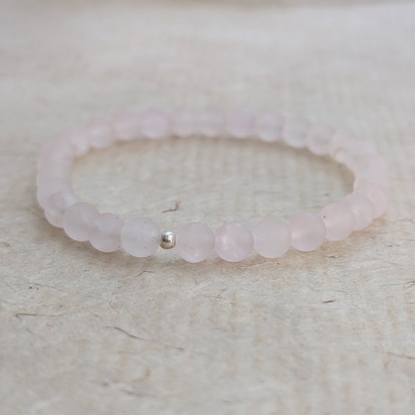 Rose quartz gemstone and sterling silver stretch bracelet 