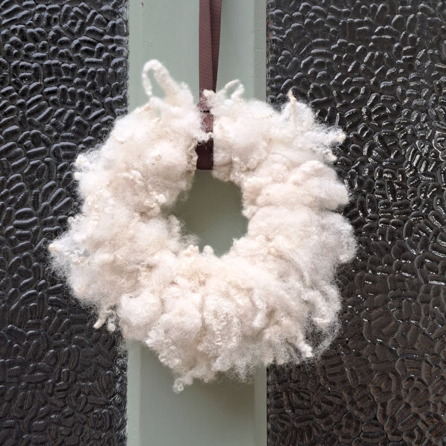 Pure wool Christmas wreaths white 20cm - sustainable Christmas decor
