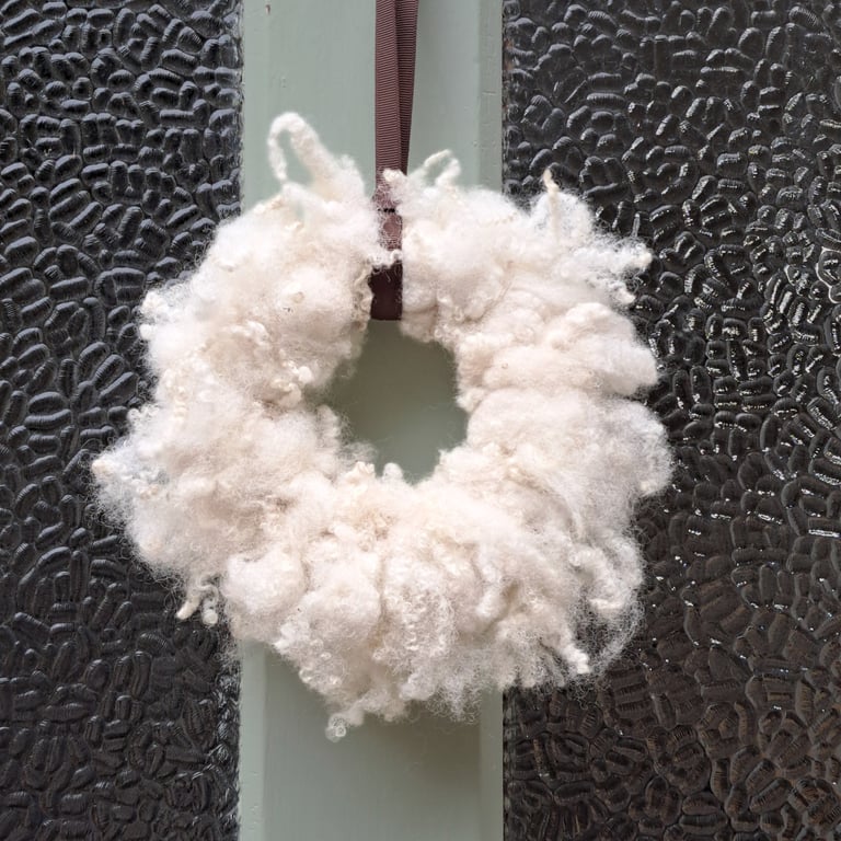 Pure wool Christmas wreaths white 20cm - sustainable Christmas decor