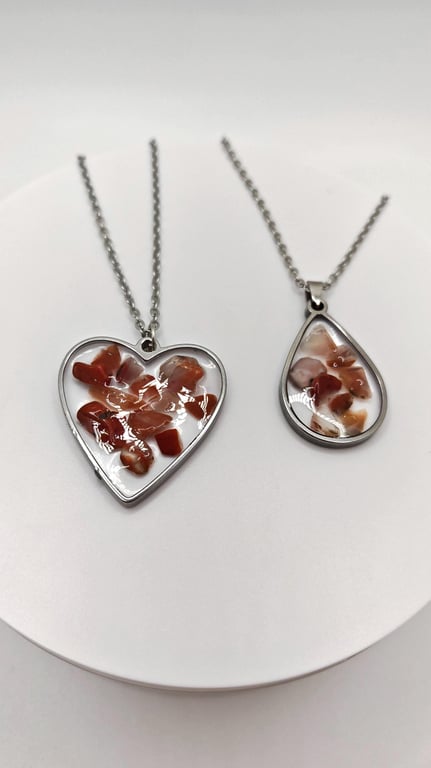 Handmade Red Agate Resin Pendant: Natural Gemstone Chips Necklace
