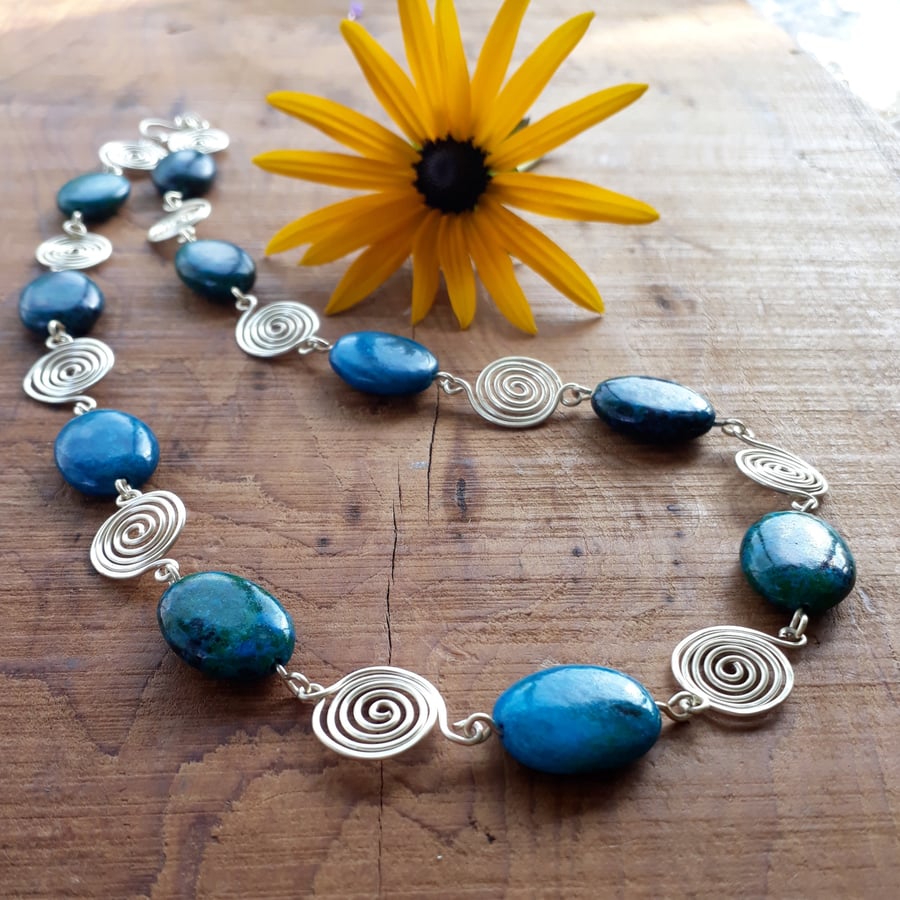 Silver spiral Azurite beaded necklace