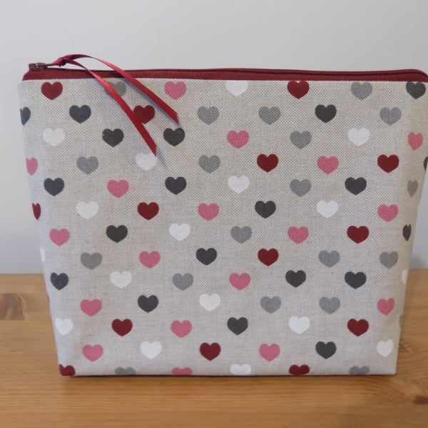 Hearts Toiletries Bag, Large Make Up Case, Cosmetics Purse, Zipper Storage Pouch