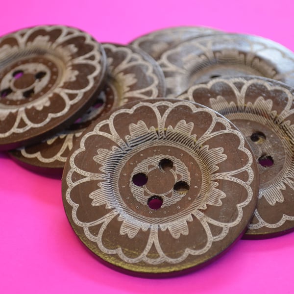 Giant Wooden Buttons 60mm Natural Brown Button Huge Large Flower (G2)