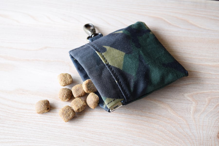 Dog treat bag , pocket sized ,  puppy training , easy open and secure close  
