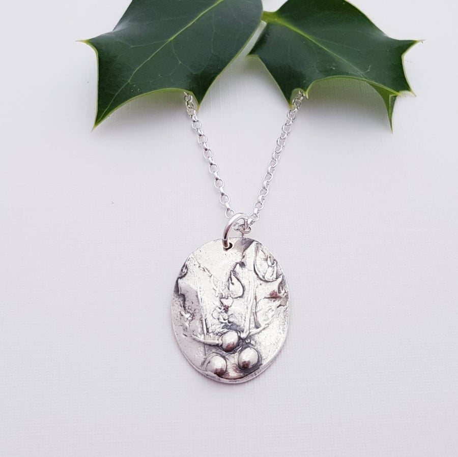 Sterling Silver Holly Leaf Necklace