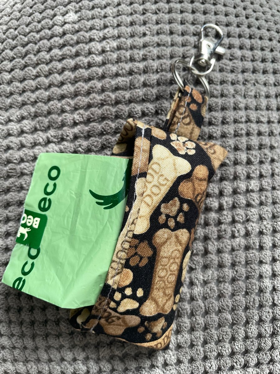 Dog poo bag holder with lobster swivel clip
