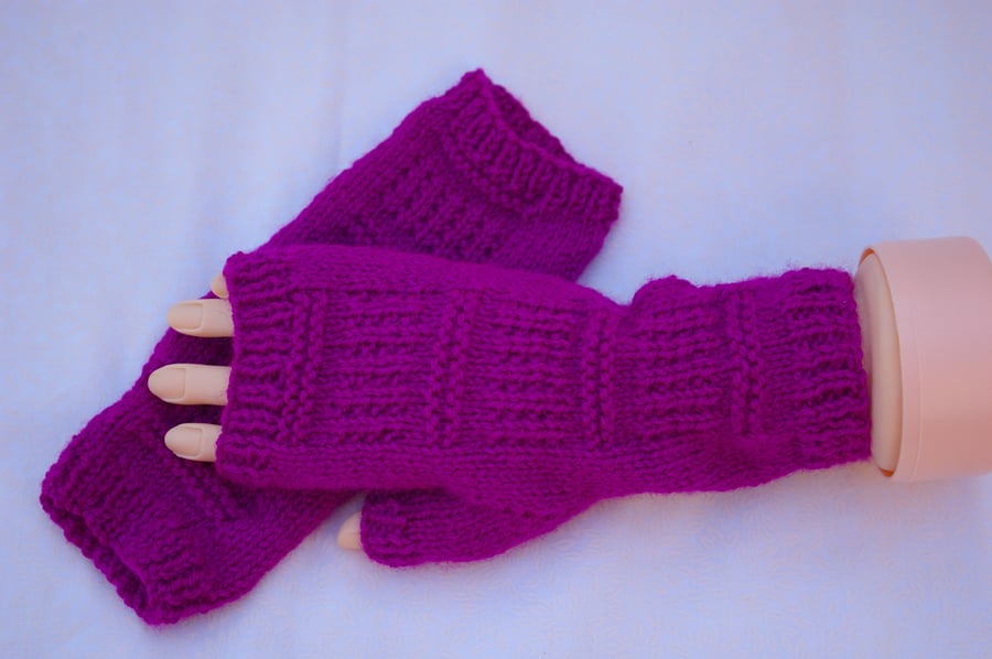 Fingerless Gloves bright Maroon
