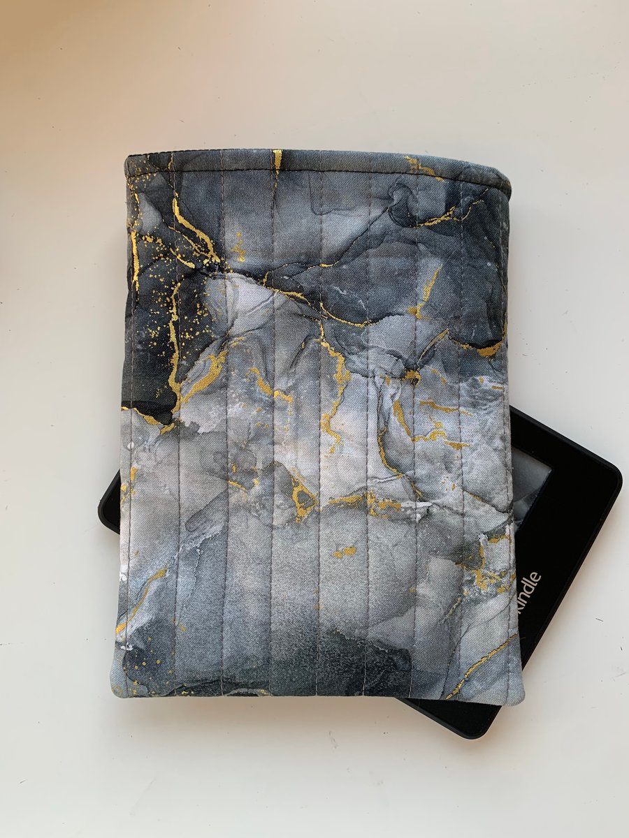 Grey Black And Gold Marble Effect Quilted Fabric Sleeve For 6” Kindle Paperwhite