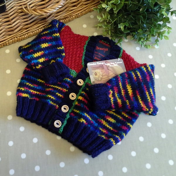 Unisex Baby Hand Knitted Cardigan  3-6 months