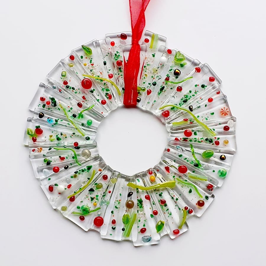 Fused glass Christmas wreath hanging decoration 