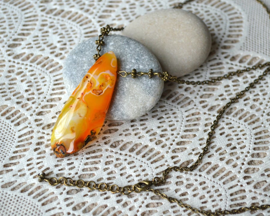 Natural Form Yellow Agate Pendant Necklace