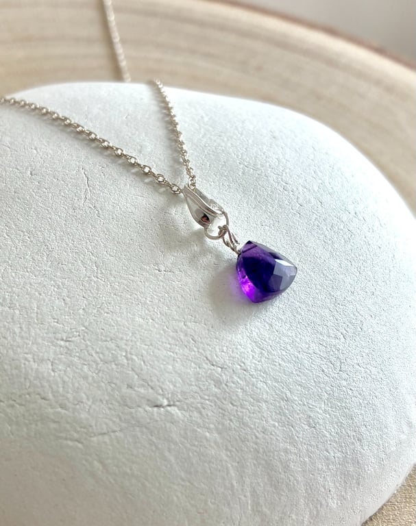 Amethyst Pendant on Sterling Silver 40cm Rope Chain