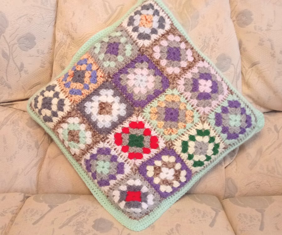 Cushion cover in a granny square pattern with turquoise edging, 40 x 40 cm, 