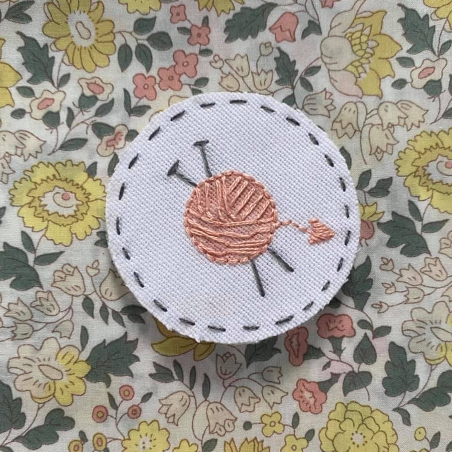 Hand Stitched 'Yarn' Brooch (Knitting) - Peach