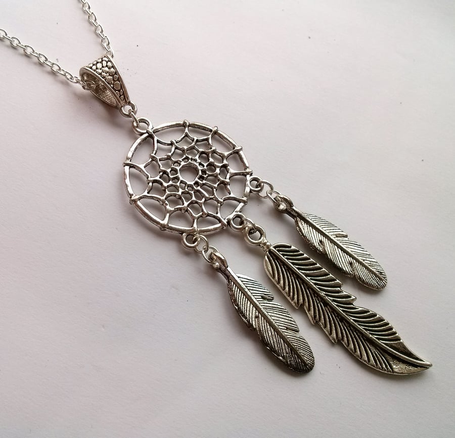 Clear Quartz Dreamcatcher New Age Tribal Necklace Silver Plate 