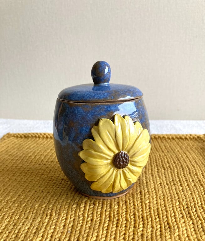 Coil and pinch ceramic handmade Sunflower Garlic pot