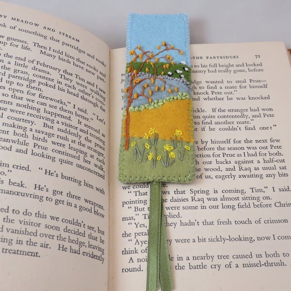Catkins and Daffodils Embroidered Felt Bookmark