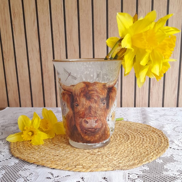 Highland Cow Hurricane Vase