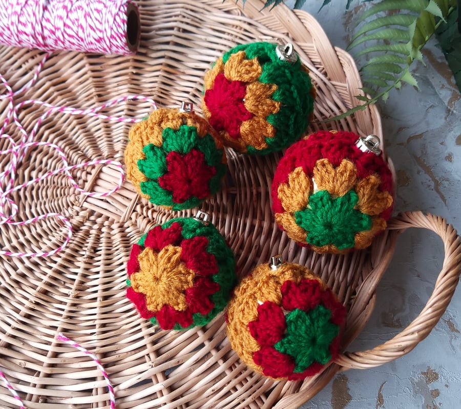 Crochet Christmas Bauble Decoration Set of 5 Traditional Mix