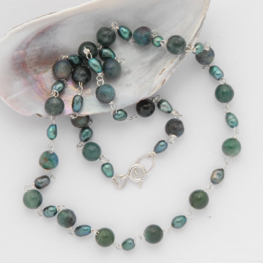 SALE - Deep teal pearl and moss agate beaded necklace