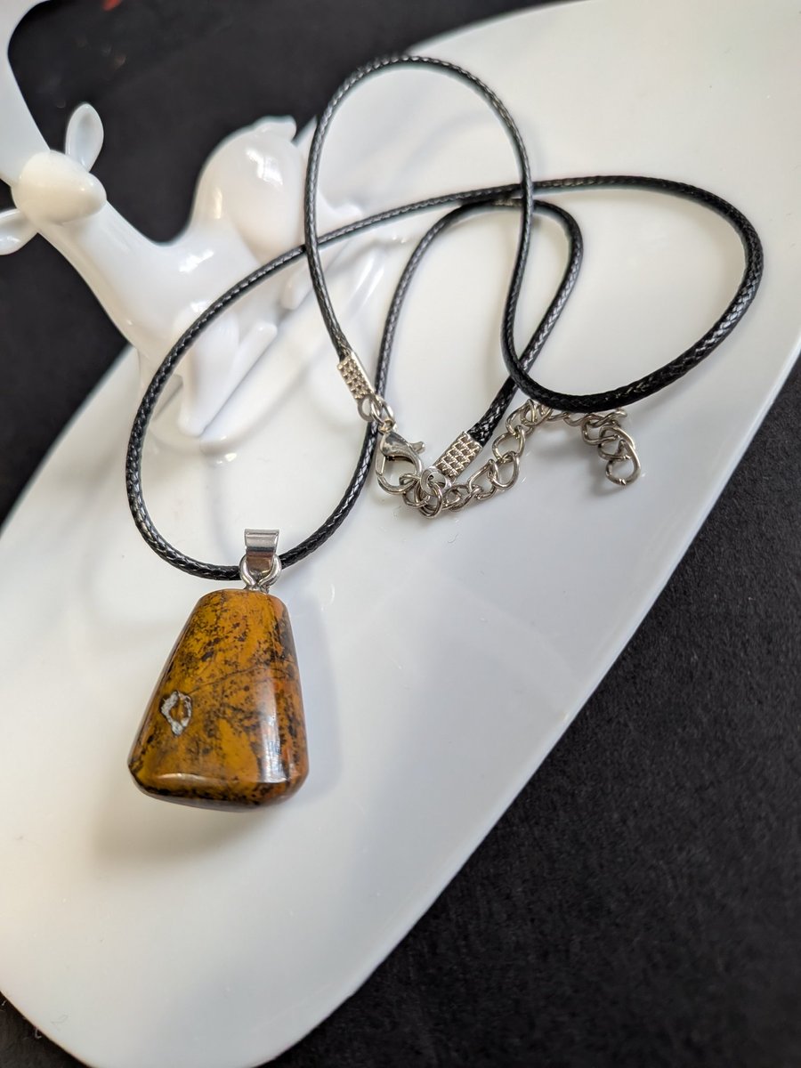 Brown stone pendant
