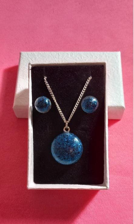 Sterling silver Gift Boxed Necklace and earrings set,Round Blue Black glitter 