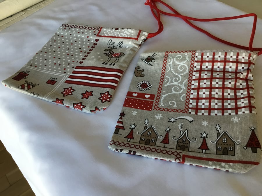 Gift bags for Christmas. Reusable bags. CC528. 