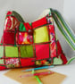 Pyramid shaped shoulder bag in red and green - Image 3