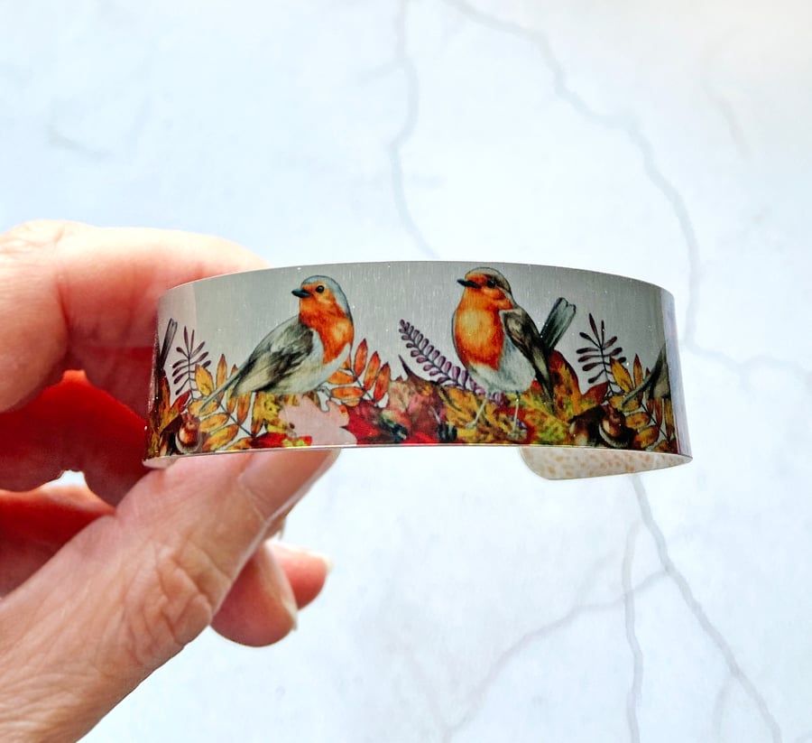 Robin cuff bracelet, metal bird bangle with robins and leaves. (789)         