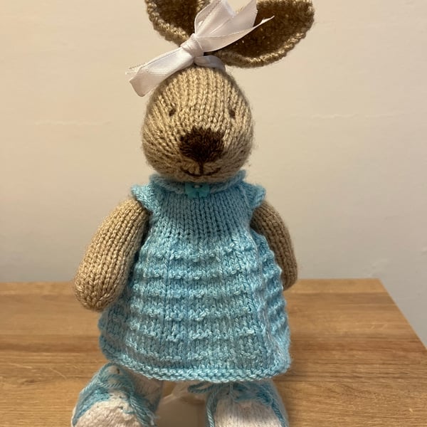 Knitted rabbit.