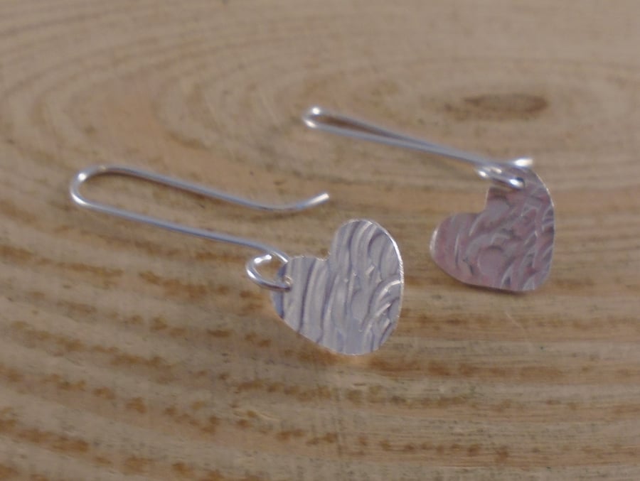 Sterling Silver Circle Hammered Heart Earrings