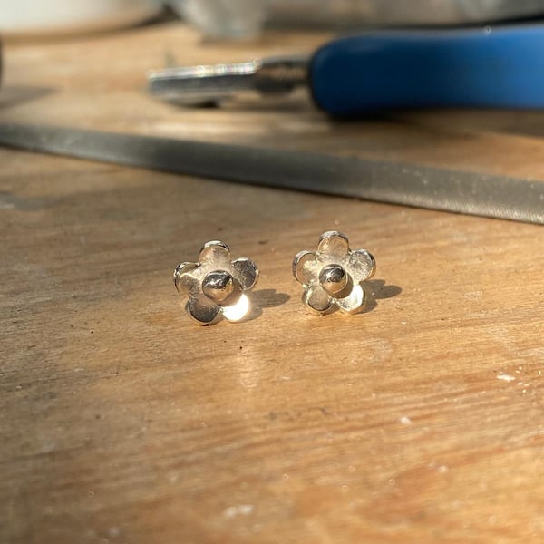 Cute summer studs & necklace in sterling silver, handmade and one of a kind