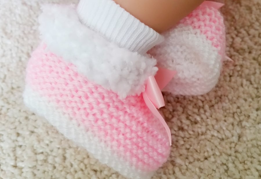 Baby Girl pink knitted Booties, baby girl pink slippers