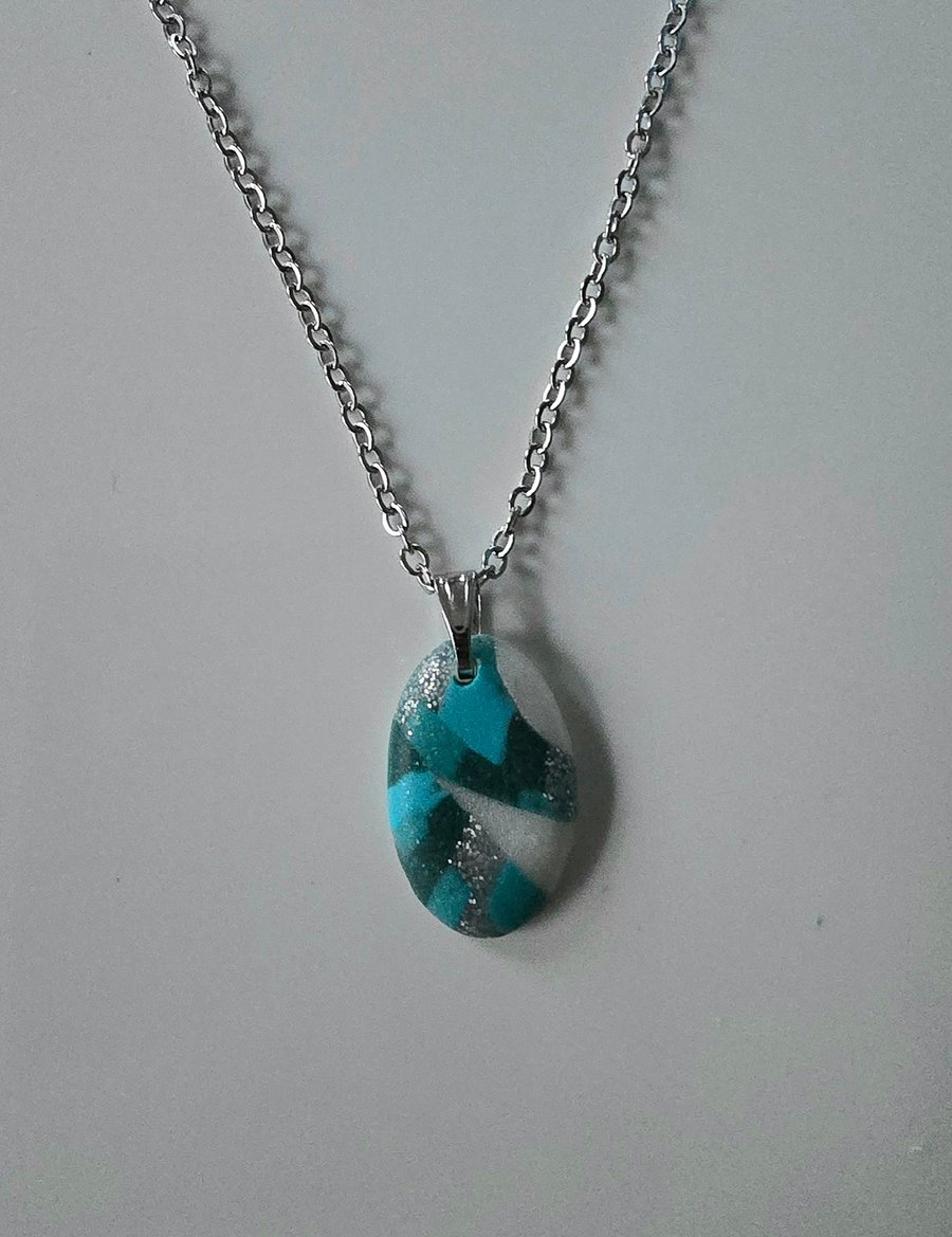 Oval teal pattern necklace