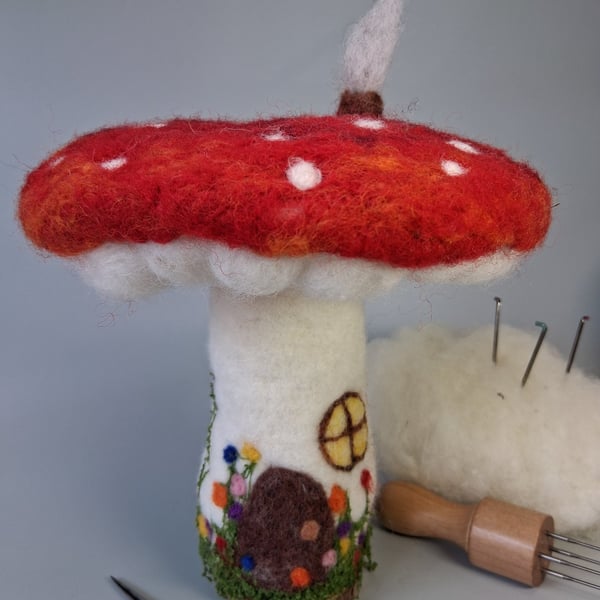 Needle Felted Toadstool House - Woolly Decoration 