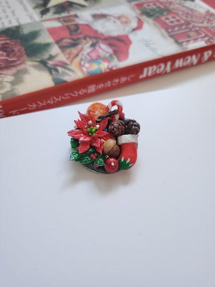 Handmade Polymer Clay Pin - Christmas Cheer Brooch