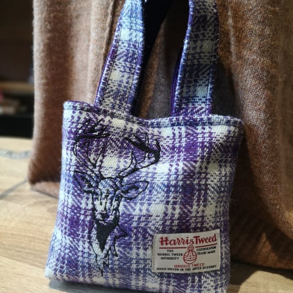 Harris Tweed Handbag with embroidered stag