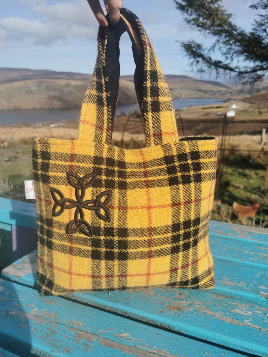 Macleod Dress Tartan Harris Tweed medium shopper bag. 