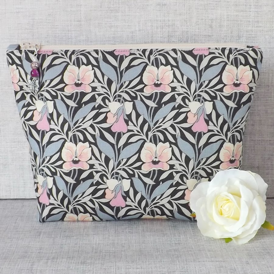 Large zipped pouch, project bag, cosmetic bag, floral, Liberty