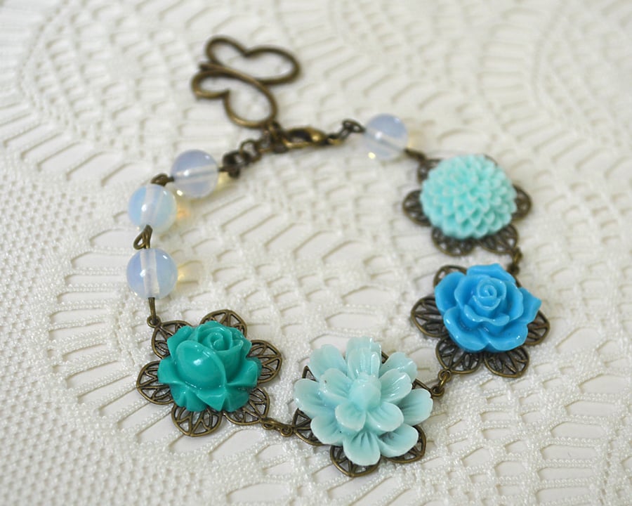 Shades of Blue Floral Bracelet