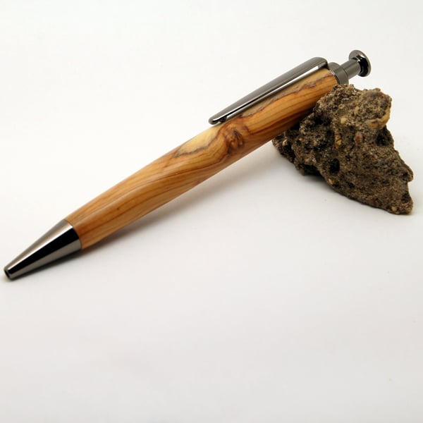Click Pen Dressed in English Yew