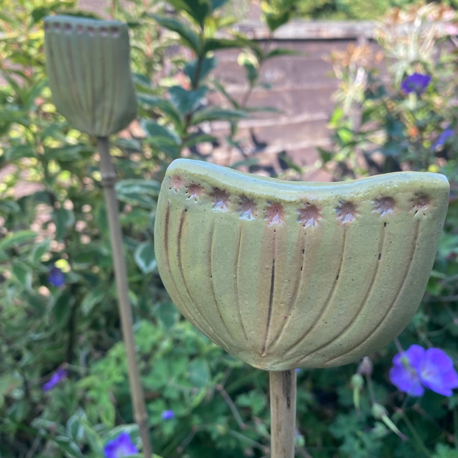 Garden cane toppers