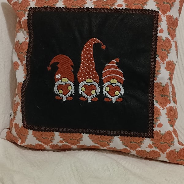 Hearts and gnomes cushion cover