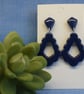 Scalloped Open Shape Statement Earrings - Image 5