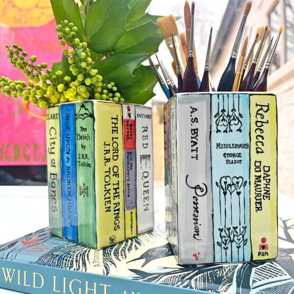 Book pen pot, Literary vase, Favourite books pen pot
