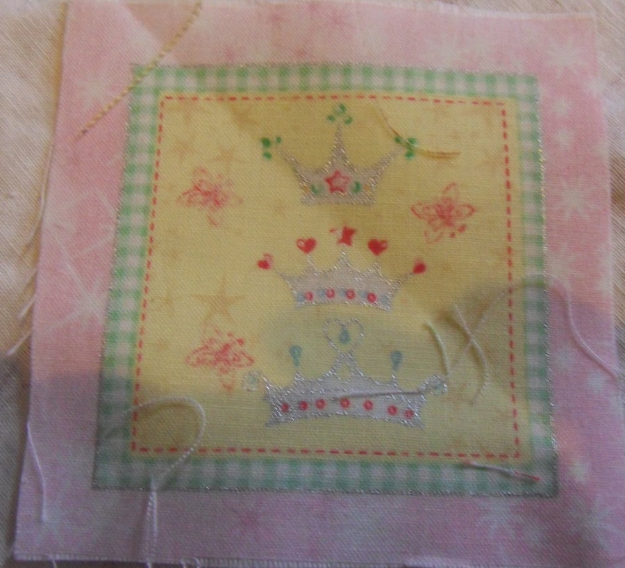 100% cotton fabric squares. Three fairy crowns (53)