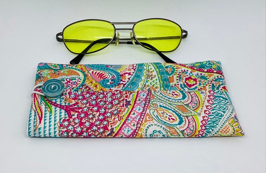 Glasses case, sunglasses case, cotton paisley 